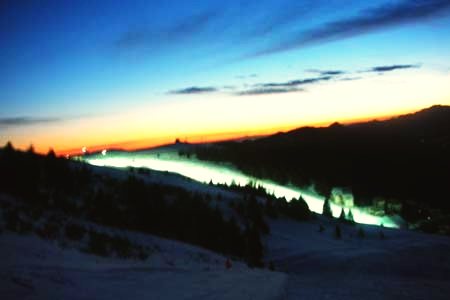 NIGHT SKIING